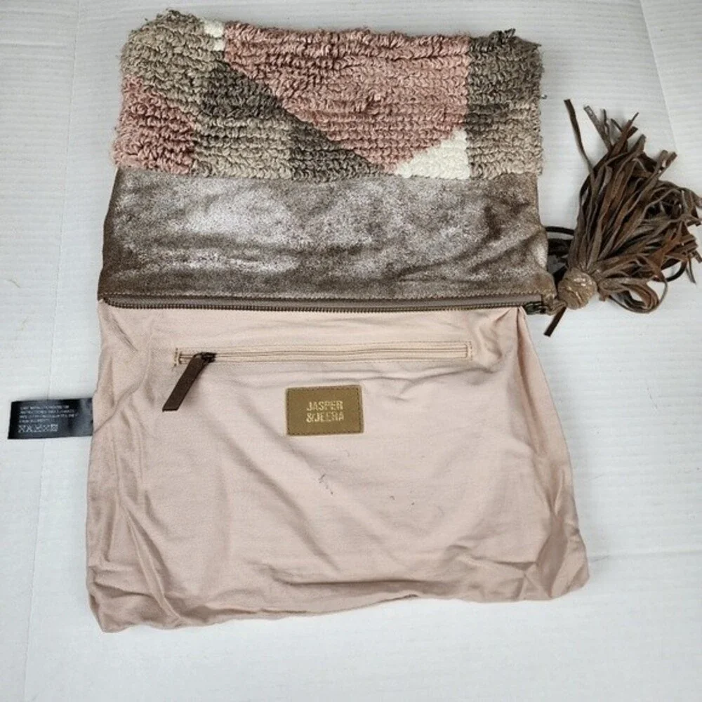 Anthropologie Jasper & Jeera Pouch Metallic Leather Cotton Blend Large Tassel - Picture 2 of 14